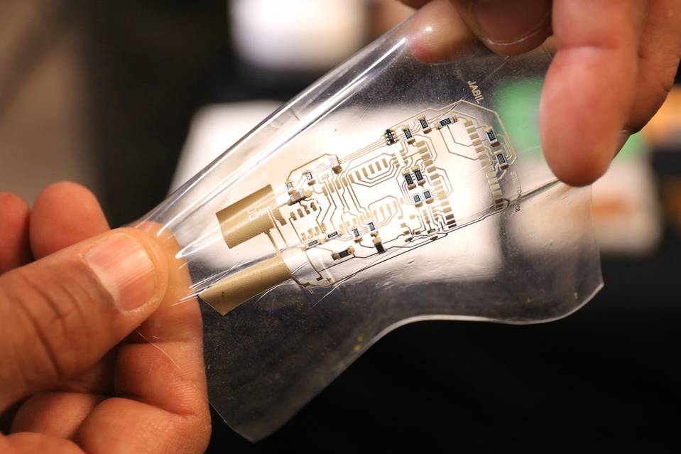 硅谷准备重塑半导体电路板,发明柔性电路板